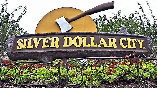 silver dollar city crowd calendar for months may through december