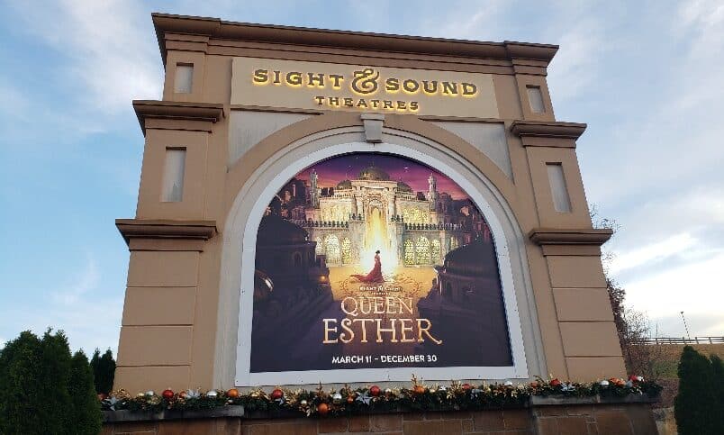 Queen Esther Live Show in Branson