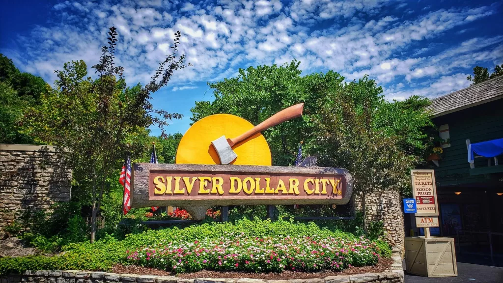 Silver Dollar City Season Passes - Diamond Gold and Silver