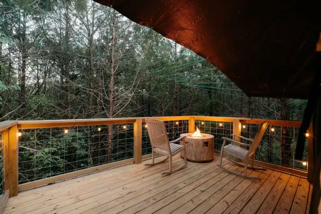 Treehouse Glamping in Branson